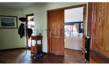 Espectacular Casa Colonial en Hacienda Chacabuco