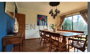 Espectacular Casa Colonial en Hacienda Chacabuco