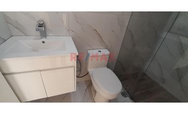 Comas - Bonito Departamento En Alquiler Con Acabados Impecables.