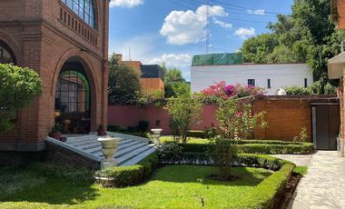 La Concepción Coyoacán, Casa rodeada de jardín en venta o renta