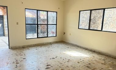 CASA EN VENTA A 3 MIN. DEL ZOCALO DE YAUTEPEC, MORELOS.
