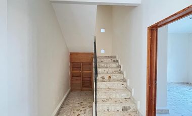 CASA EN VENTA A 3 MIN. DEL ZOCALO DE YAUTEPEC, MORELOS.