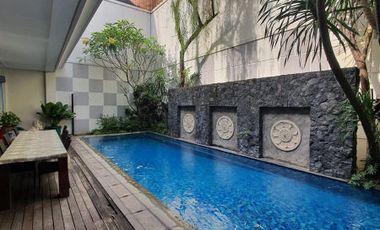 DIJUAL RUMAH LUXURIOUS MODERN CLASSIC, SEKOLAH KENCANA,PONDOK INDAH