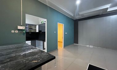 Rumah SHM LB 180 Siap Huni 8 Menit ke Mal Pekayon Dibantu KPR J-32844