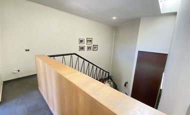 Casa en venta de 5 dorm. en Colina
