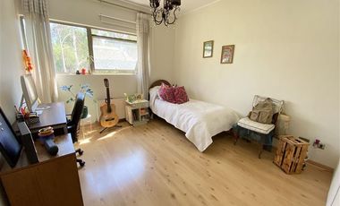 Casa en venta de 5 dorm. en Colina