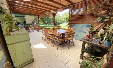 Casa en venta de 5 dorm. en Colina