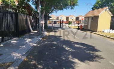 Se arrienda casa en barrio Los Ciruelos