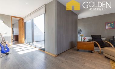 Casa en Arriendo en Casa Venta - Arriendo San Carlos Apoquindo / Las Condes