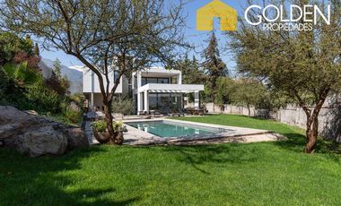 Casa en Arriendo en Casa Venta - Arriendo San Carlos Apoquindo / Las Condes