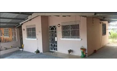 Se Vende Casa acogedora en Tocumen