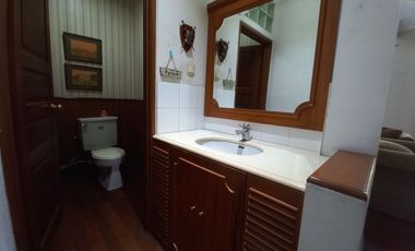 Rumah sewa di ciumbeluit dekat ke unpar