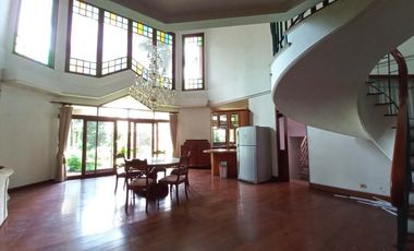 Rumah sewa di ciumbeluit dekat ke unpar