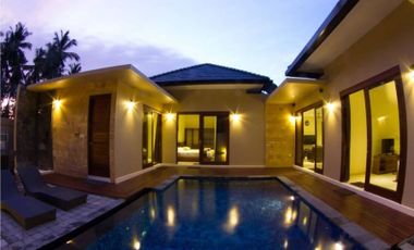 Villa with a large yard in Kerandangan Senggigi Lombok