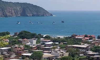 Puerto Lopez - Miramonti: Se Vende Casa en Zona Rural y Cerca del Mar en Puerto Lopez