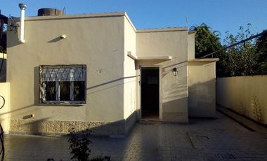 Casa Fondo en venta en Parque Quirno