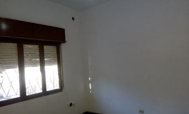 Casa Fondo en venta en Parque Quirno
