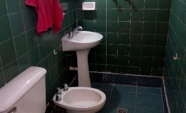 Casa Fondo en venta en Parque Quirno