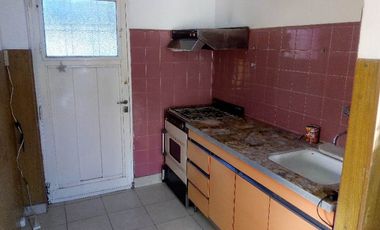 Casa Fondo en venta en Parque Quirno
