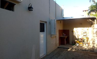 Casa Fondo en venta en Parque Quirno