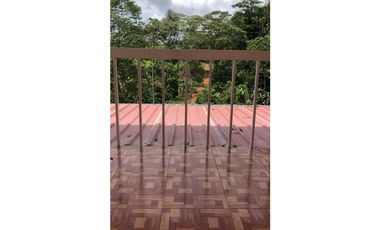 Casa de 5 niveles con preciosa vista y amoblada