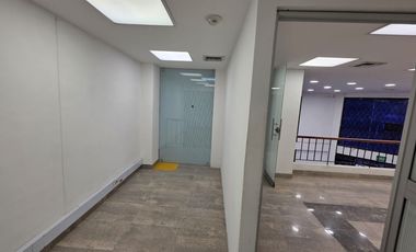 predio en arriendo en versalles. Cod A9190706