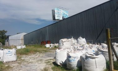 GALPON Y FRACCION SOBRE RUTA PANAMERICANA