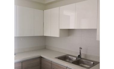 APARTAMENTO NUEVO AVENIDA BALBOA PH BALBOA BAY 3R