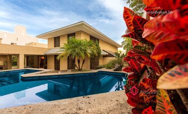 Casa en venta en Santa Isabel para remodelar Lujo Alberca