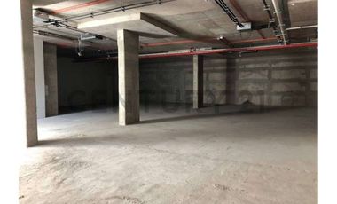 AMPLIO LOCAL ZOCALO DE 480 MT2 EN SAN DAMIAN