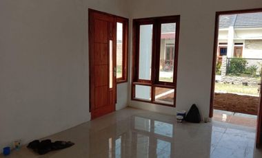 Rumah Asri dan Nyaman Minimalis Murah di Cipanas Puncak dekat ke SMAN I Sukaresmi Harga 240 juta-an. .