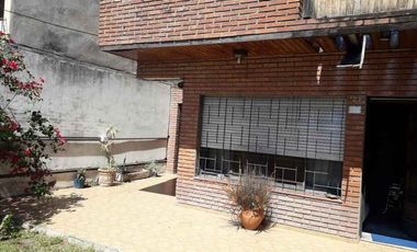 Casa en venta en Moron Sur