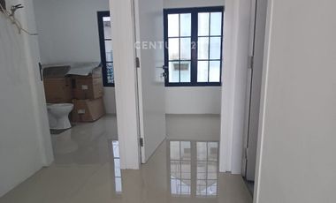 Dijual Rumah Cantik Strategis Di Kawasan Bintaro Sektor 3A