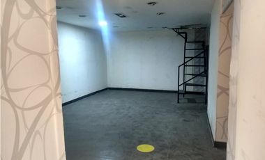 SE VENDE CASA COMERCIAL EN EL PARQUE PRINCIPAL