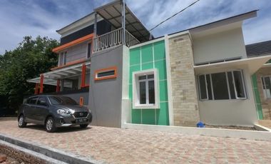 Rumah Ready Stok di kawasan Subang 2 lantai 4 KT
