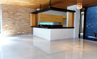 PR14405 Renta de casa en el sector El Atravesado