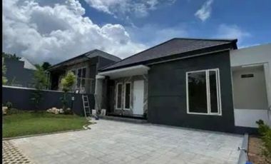 Villa Baru Pasuruan Dekat Tempat Wisata, View Pegunungan, Lingkungan Asri dan Nyaman