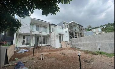 Villa Baru Pasuruan Dekat Tempat Wisata, View Pegunungan, Lingkungan Asri dan Nyaman