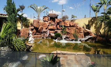 Rancho con caballerizas