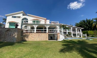 CASA EN VENTA EN FRACCIONAMIENTO LOMAS DE COCOYOC, MORELOS