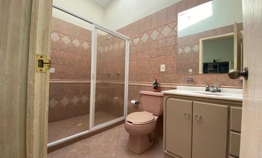 CASA EN VENTA EN FRACCIONAMIENTO LOMAS DE COCOYOC, MORELOS