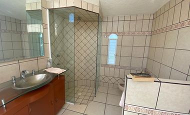 CASA EN VENTA EN FRACCIONAMIENTO LOMAS DE COCOYOC, MORELOS