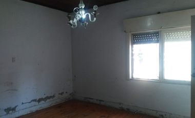 Casa para 2 Familias en venta en Wilde Oeste