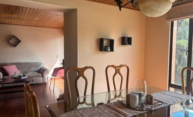 apartamento en arriendo en santa paula-usaquén. Cod A52018