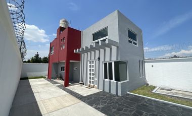 casa en renta, san mateo atenco, a dos cuadras de las torres y de circuito metropolitano. toluca