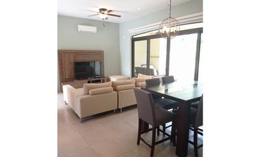 ALQUILO / VENDO CASA AMOBLADA  EN BOQUETE