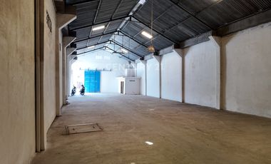 Gudang Luas Bangunan 1800 M Akses Mudah Di RR Selatan