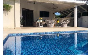 Alquilo casa en Coronado (JA)