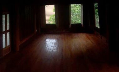 TRADITIONAL TEAK HOUSE ON 24 METERS OF RIVERFRONT CLOSE TO DOWNTOWN KANCHANABURI!!!