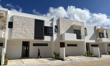 CASA EN VENTA EN CANCUN, RESIDENCIAL ARBOLADA